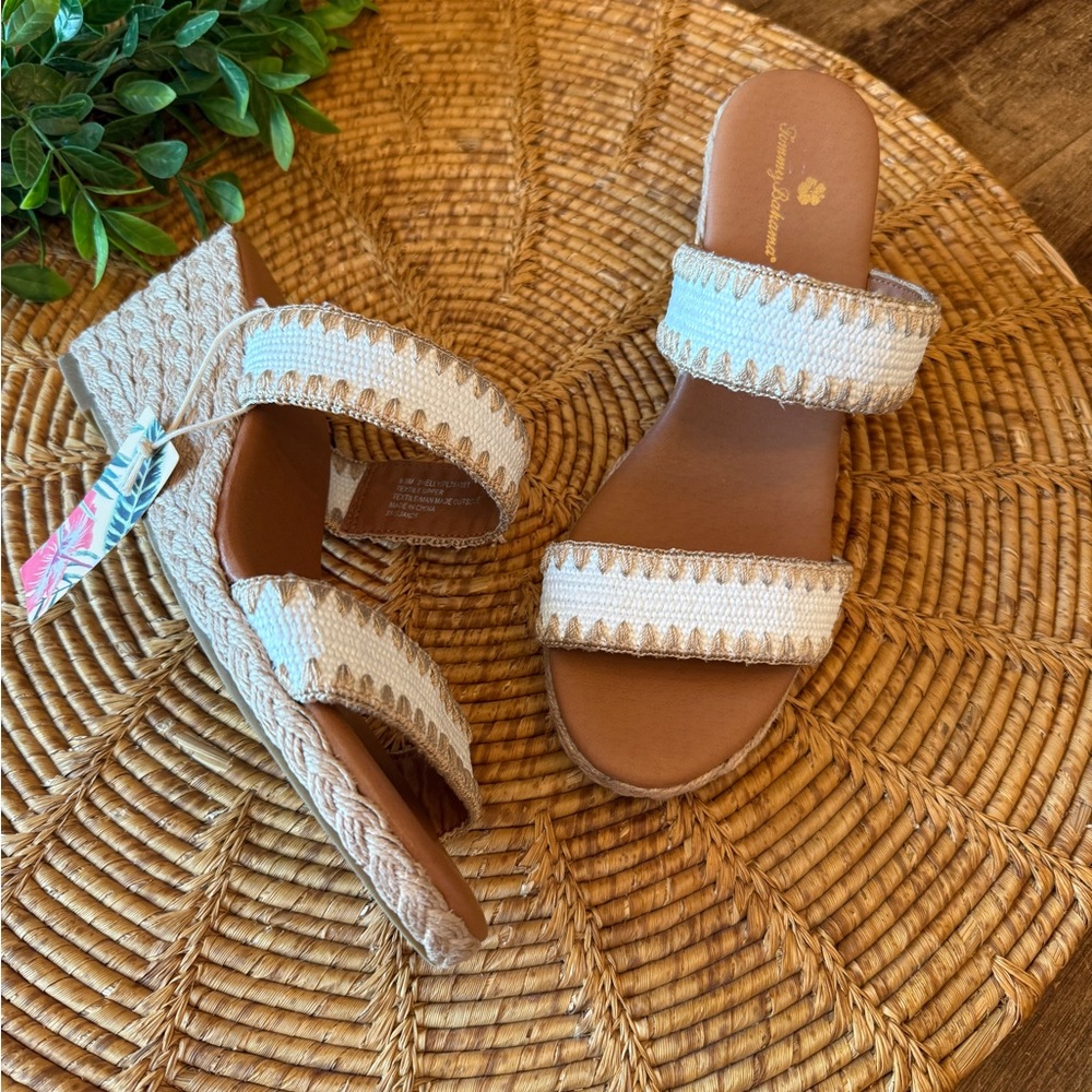 New Tommy Bahama Women's “Shelly”
Braided Raffia Wedge Sandals